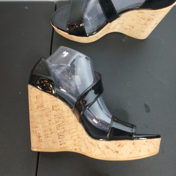 ☀️Stuart Weitzman Oneliner Women's Patent Black Cork Wedge, size 9.5M - Picture 6 of 14